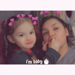 Meet your Posher, Abril